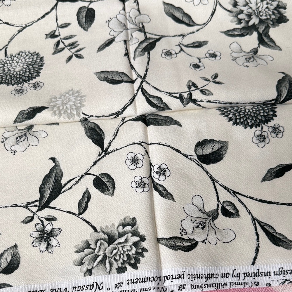 Black & White Nassau Vine Williamsburg decor fabric 1 7/8 yd by 54” interior